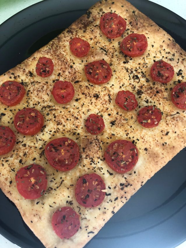 Focaccia de tomate